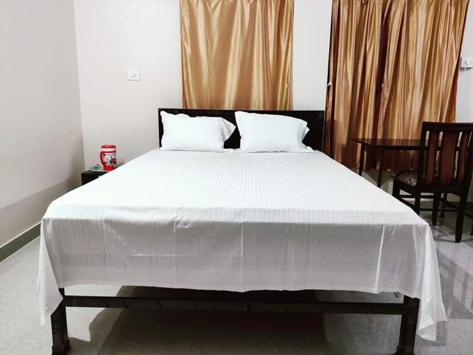 Nilachal Homes กูวาฮาติ ภายนอก รูปภาพ